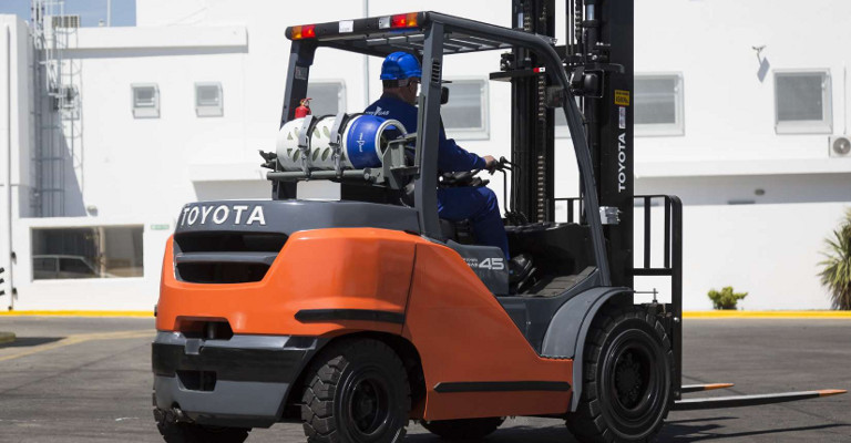 Alianza Toyota Ypf header